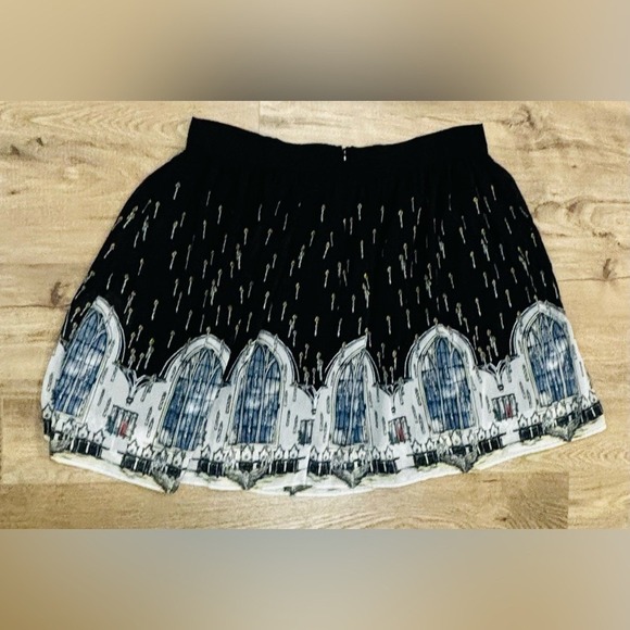 Hot Topic Harry Potter Hogwarts Great Hall Chiffon SkirtSize 18 | Junior - Picture 5 of 7